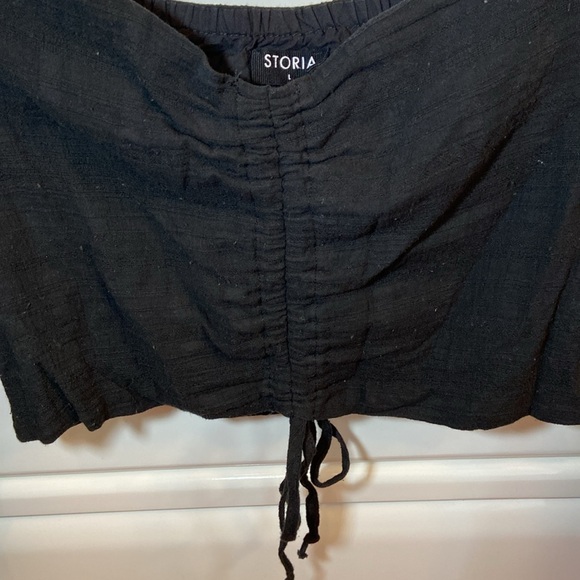 Lined Black Crop Top - Picture 2 of 4